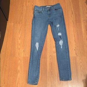 Super Skinny Ripped Levi’s Jeans
